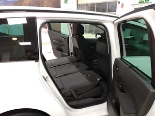 Peugeot 5008 2012