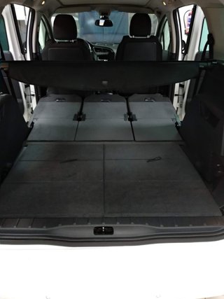 Peugeot 5008 2012