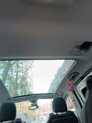 Peugeot 5008 2012