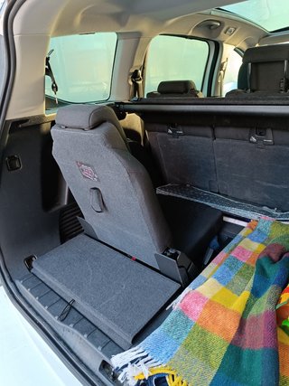 Peugeot 5008 2012