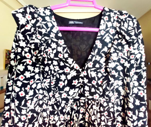 Vestido corto manga larga