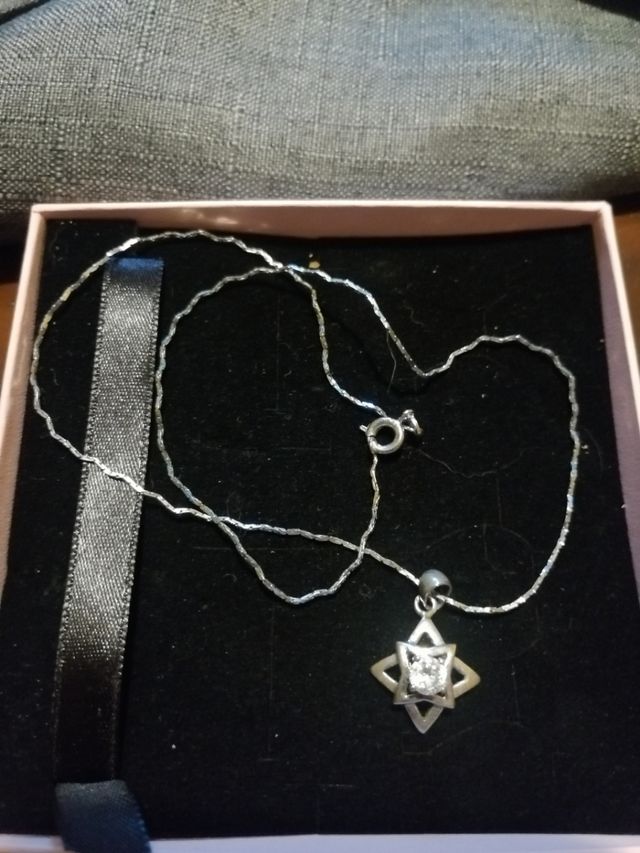 Collana di bigiotteria