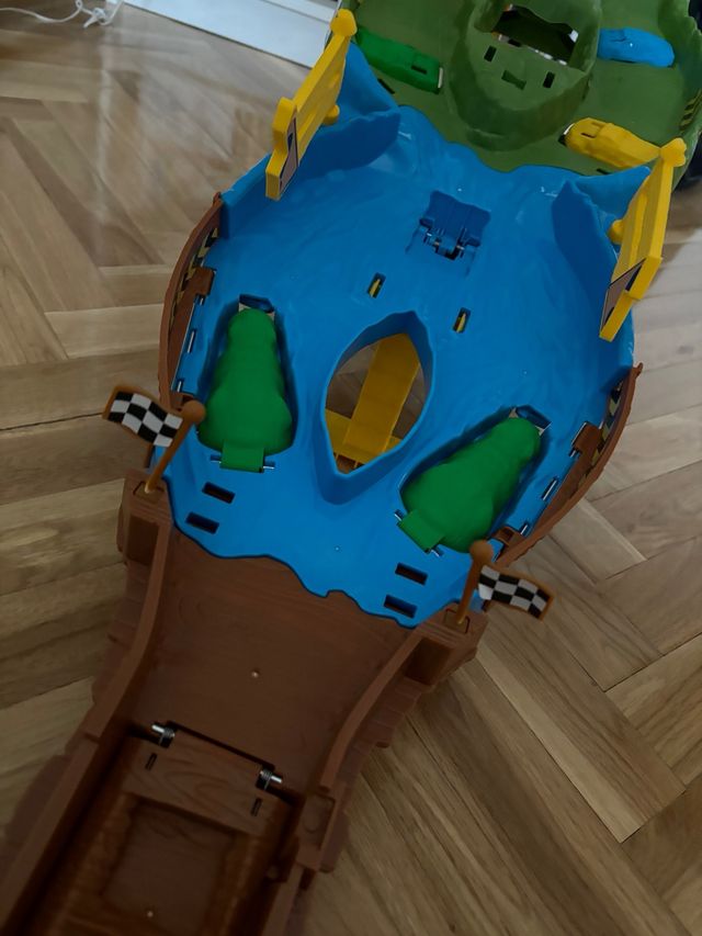 Pista Hot Wheels torneo de los titanes