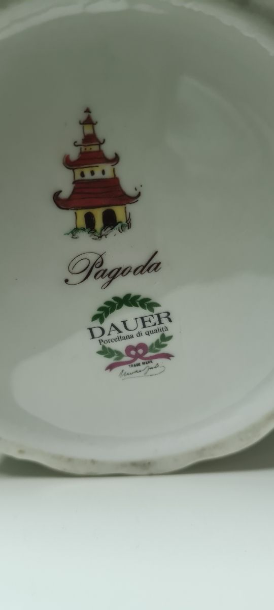 Anfora in porcellana