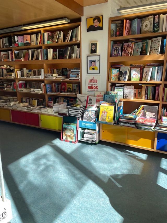 Alejandra Pizarnik escritoras Retrato cuadro poeta