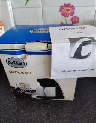 Cafetera eléctrica dos tazas.