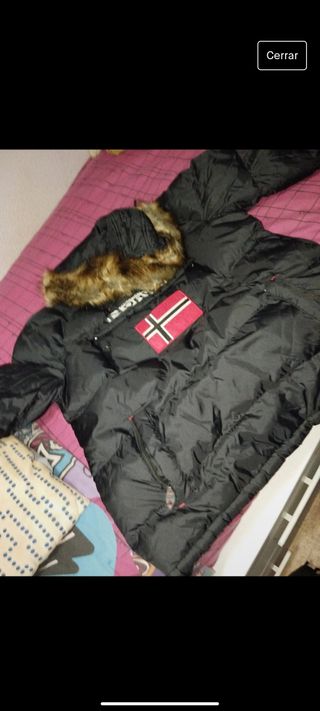 Parka tipo canguro