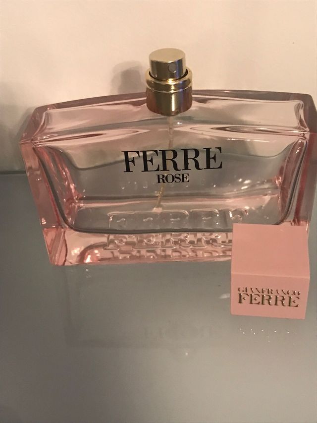 Bottiglia vuota di profumo Ferre’
