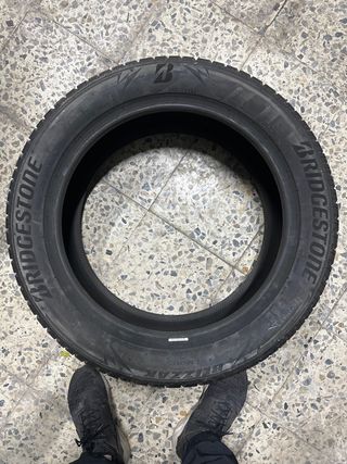 Neumaticos 235/55R20 Bridgestone