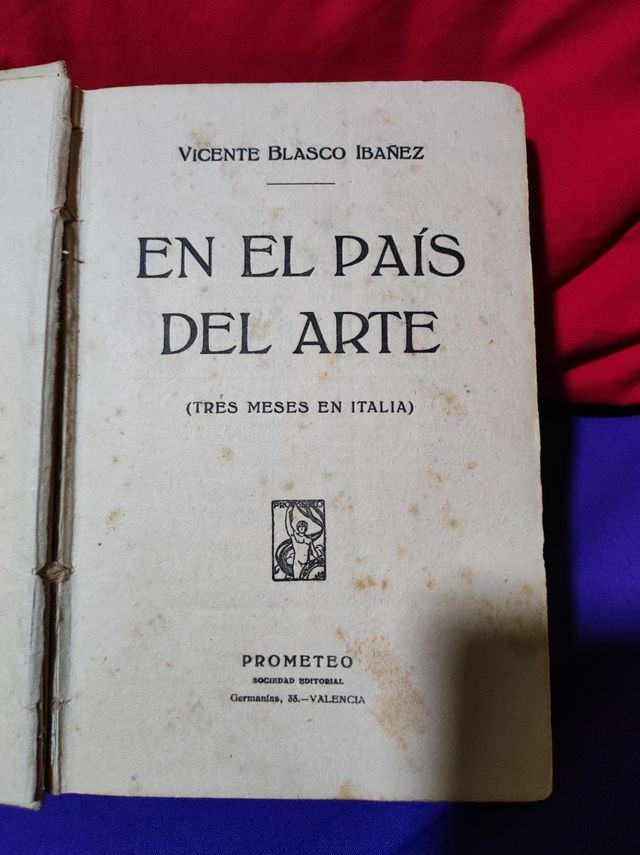 Libro en el pais del arte