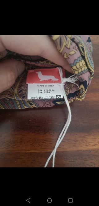 Pañuelo a estrenar seda y viscosa 
