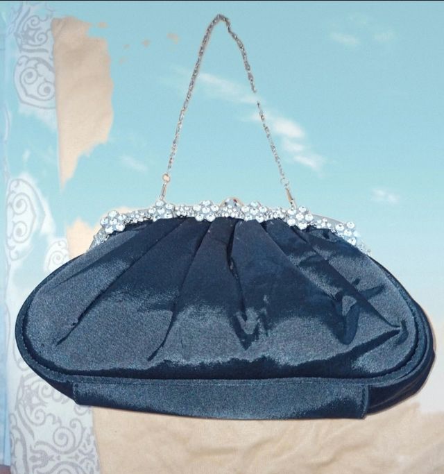 Pochette nera in raso