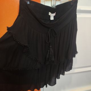 falda negra springfield 