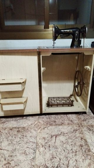 Máquina de coser Cima