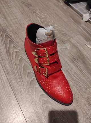 Botines rojos 