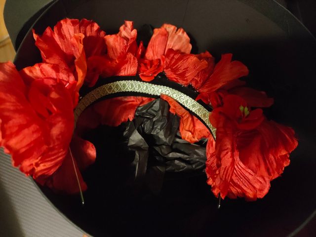 Diadema/Corona de flores Suma Cruz