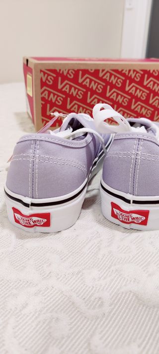 Zapatillas Vans Authentic moradas