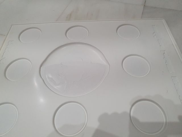 Cuatro láminas de oftalmología plástico