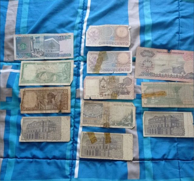 Lote monedas y billetes