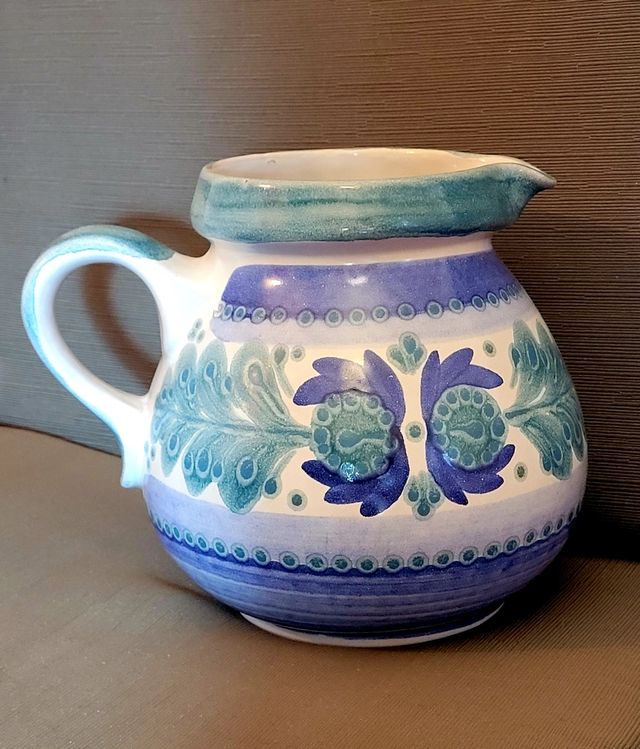 jarra pintada a mano