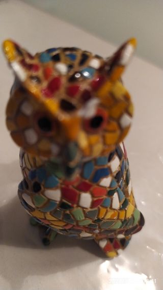 buho mosaico Gaudí