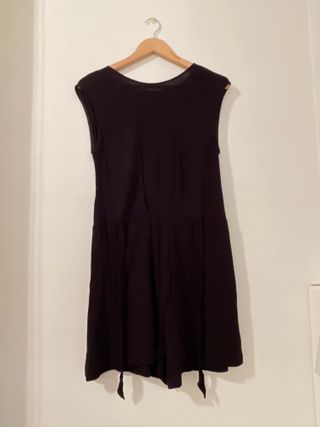 MONO DE VESTIR NEGRO CORTO