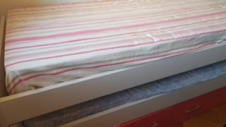 cama nido y 2 colchones 