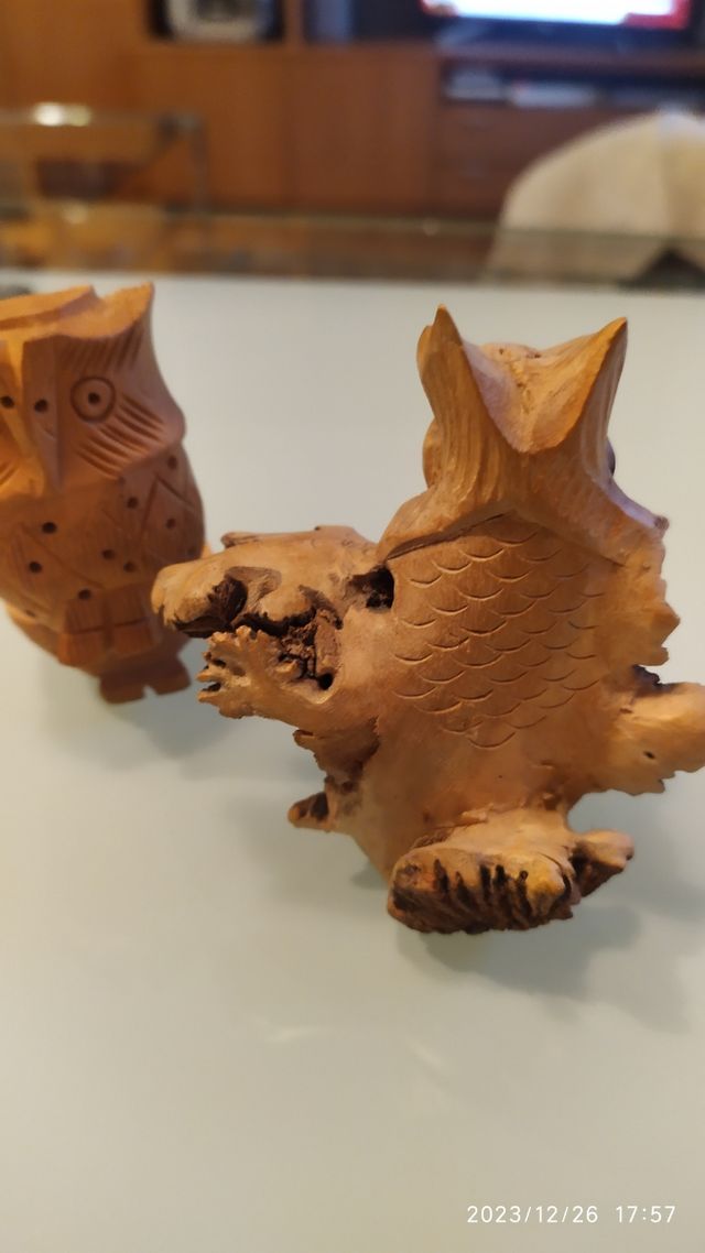 buhos madera tallada