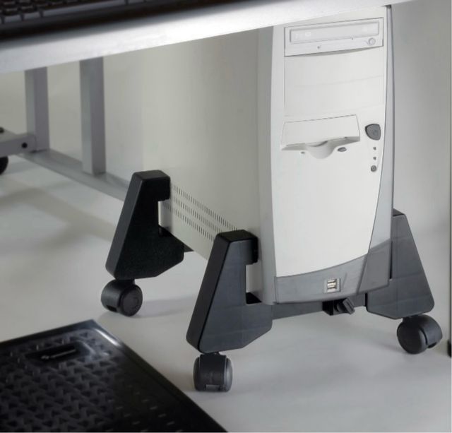 Soporte con ruedas para CPU