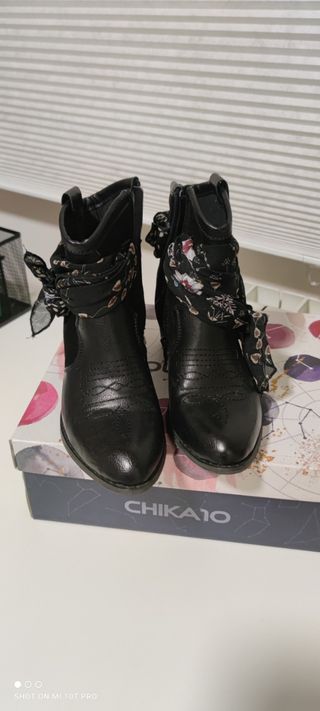 Botines negros 36 chika10