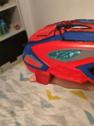 Spiderman lanzadiscos