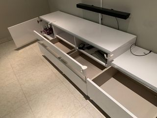 Muebles salon blancos