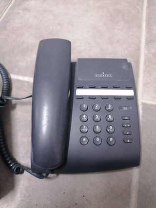 Telefono sobremeda