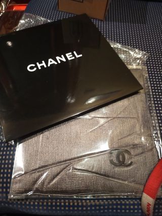 Pañuelo de seda,marca Chanel
