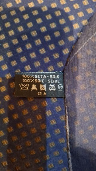 Pañuelo de seda,marca Chanel