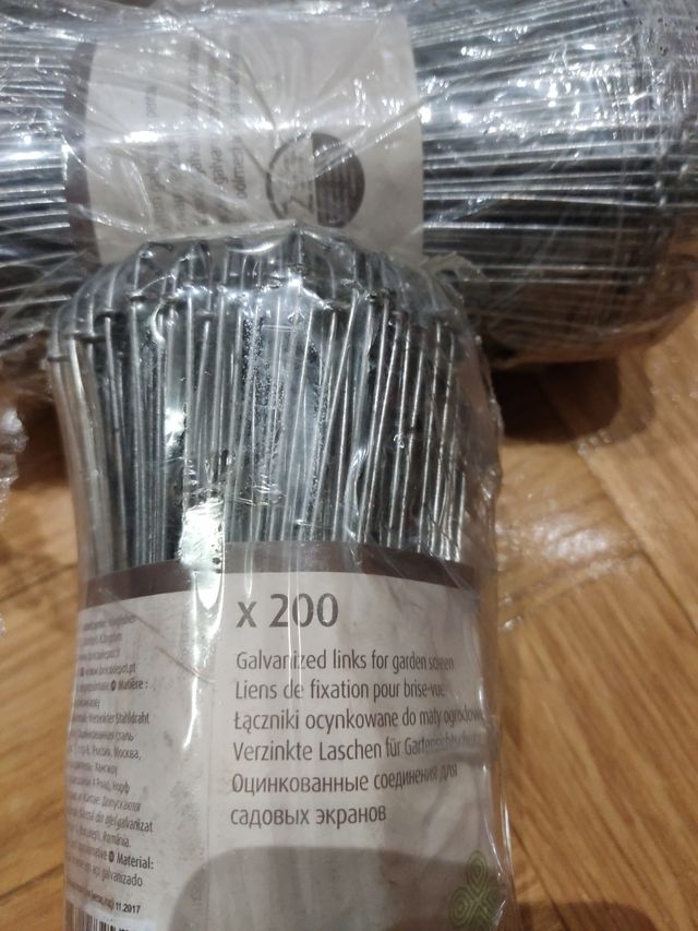 Ganchos brezo ocultacion jardineria