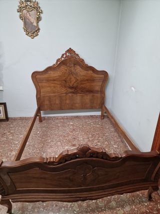 Cama de matrimonio madera antigua