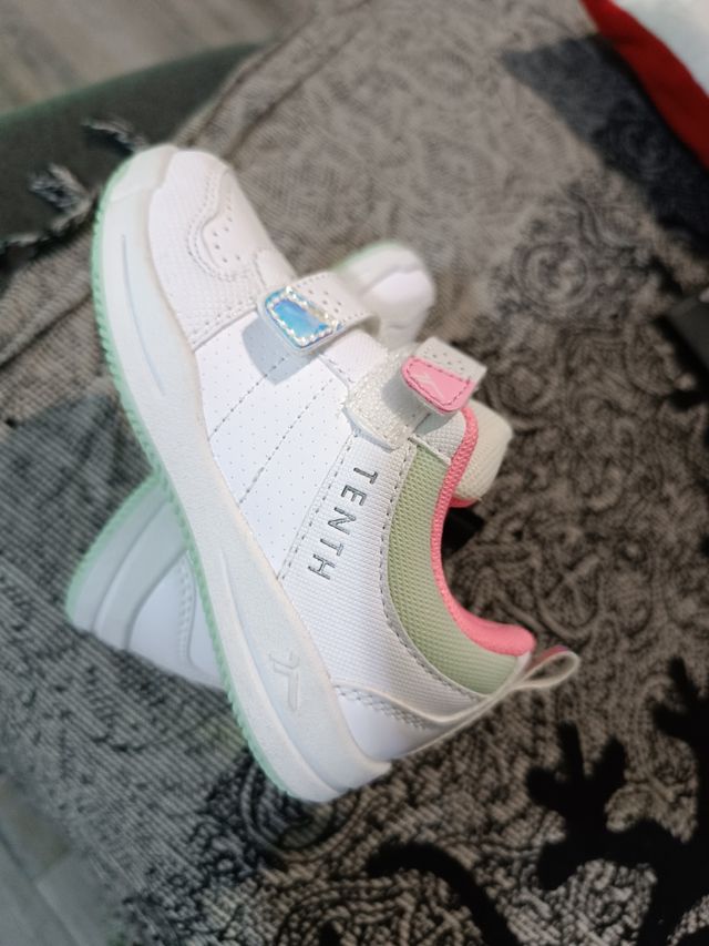 Deportivas Tenth a estrenar