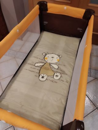 Cuna parque de viaje JANÉ con colchón