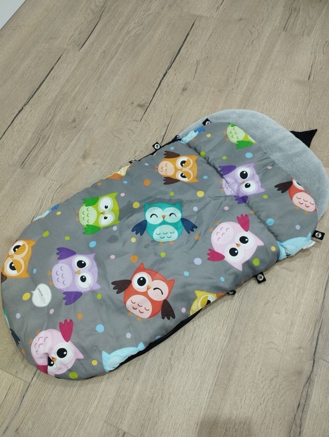 Carrito de bebe tres piezas.