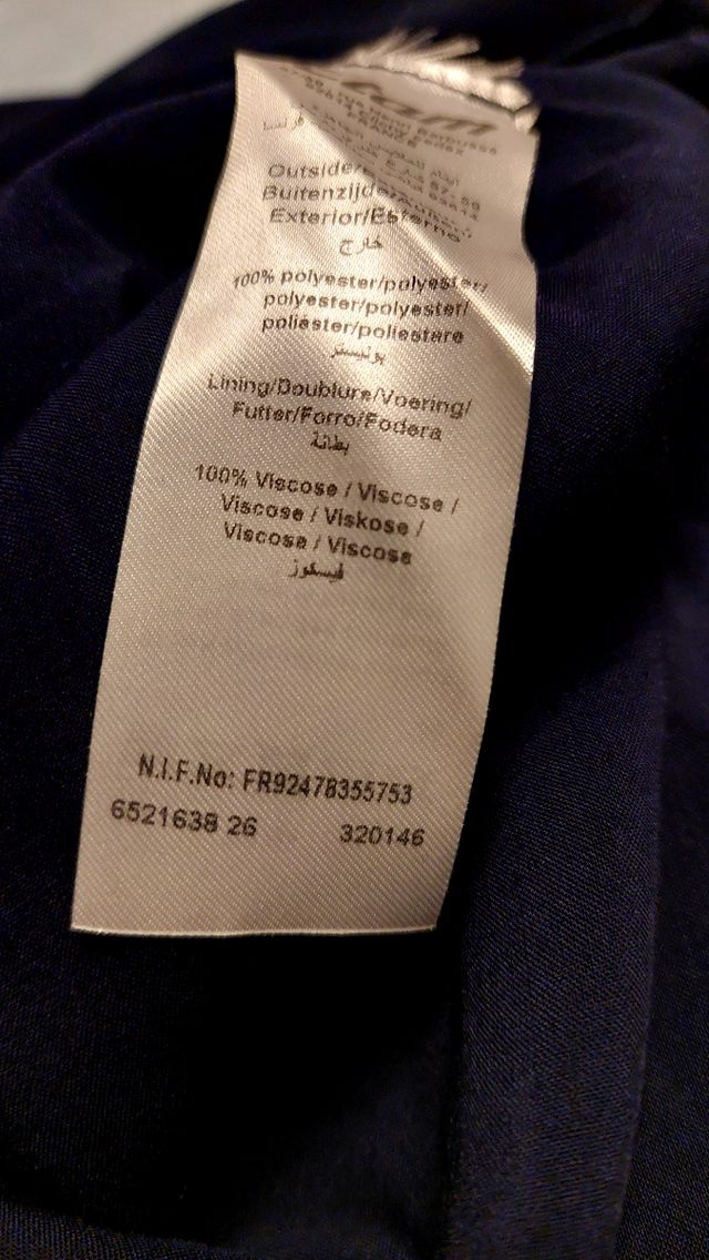 Vestido sin estrenar.