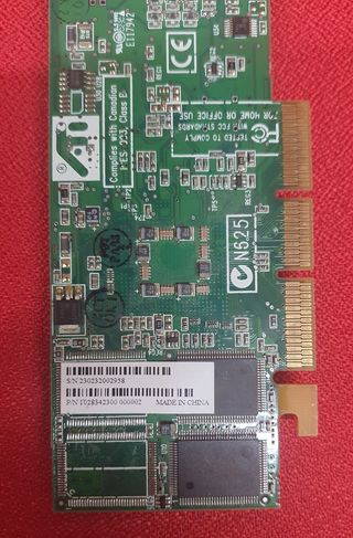 Tarjeta gráfica ATI RV200 AGP 4X
