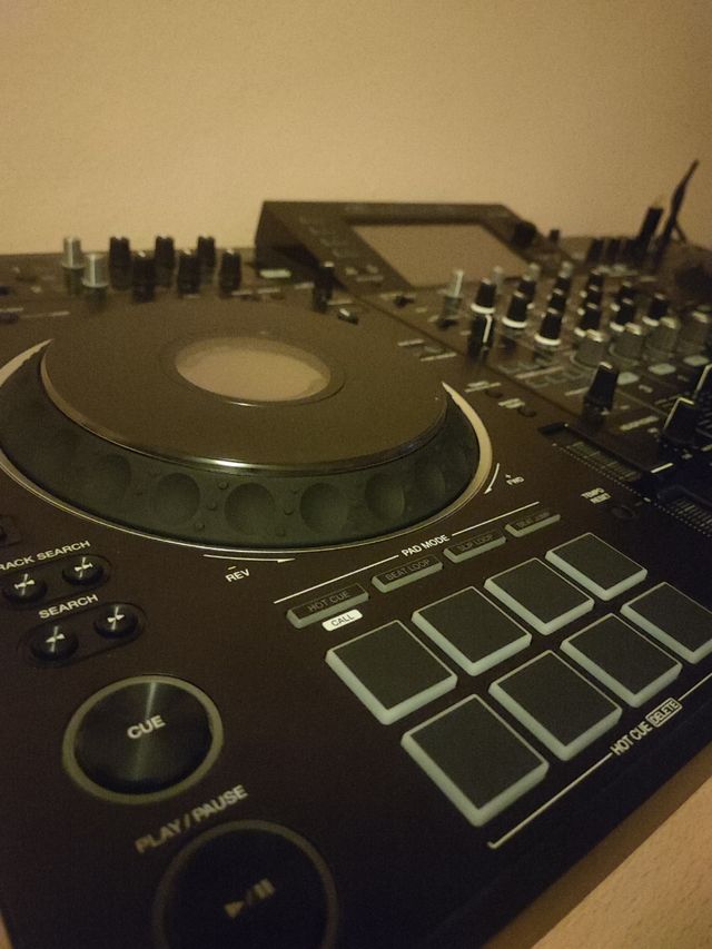 Pioneer XDJ XZ ¡Último precio! de segunda mano por 2.450 EUR en La