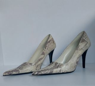 ZAPATOS TACON. PIEL SERPIENTE. T40