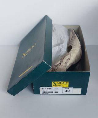 ZAPATOS TACON. PIEL SERPIENTE. T40