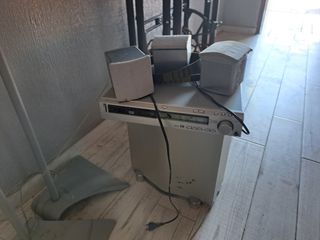 home cinema con DVD y subwofer"Homeee" un cinema e