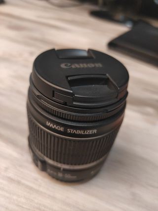 Canon EF-S 18-55mm f/3.5-5.6 IS