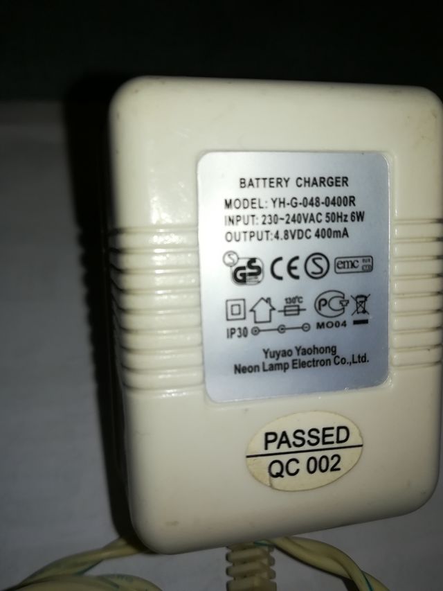 Cargador batería 4,8V DC 400 mA