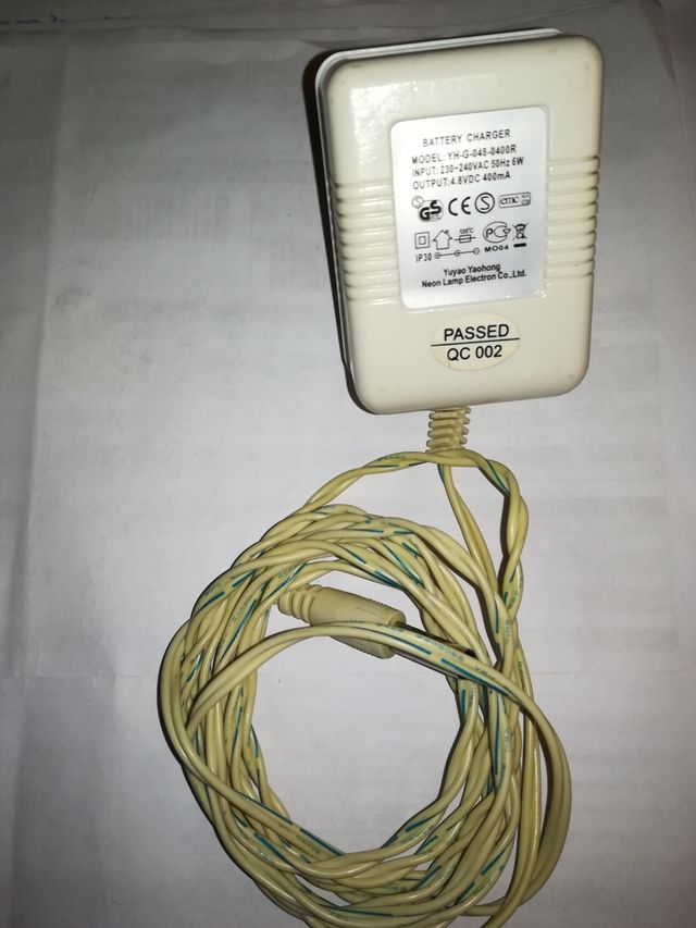 Cargador batería 4,8V DC 400 mA