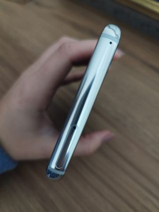 Samsung S8 plus, va el teléfono solo, con caja